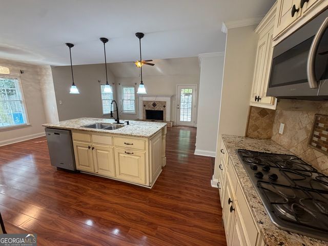 649 LAWTON RIDGE Drive, Lawrenceville, GA 30043