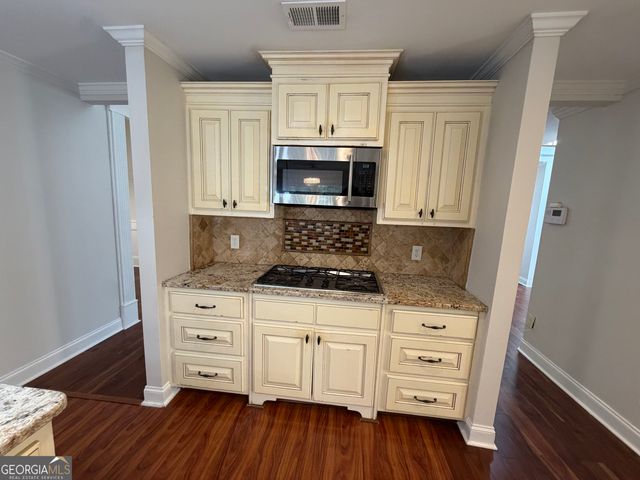 649 LAWTON RIDGE Drive, Lawrenceville, GA 30043