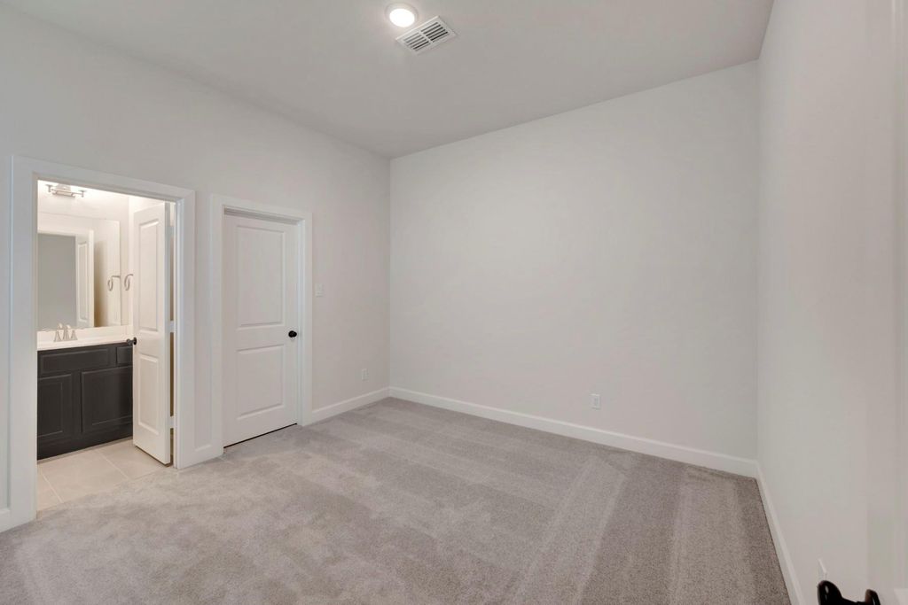 Image 29 of property listing at 3307 Full Bellied Lane, Richmond, TX 77406