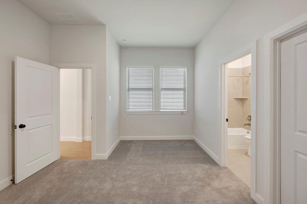 Image 30 of property listing at 3307 Full Bellied Lane, Richmond, TX 77406