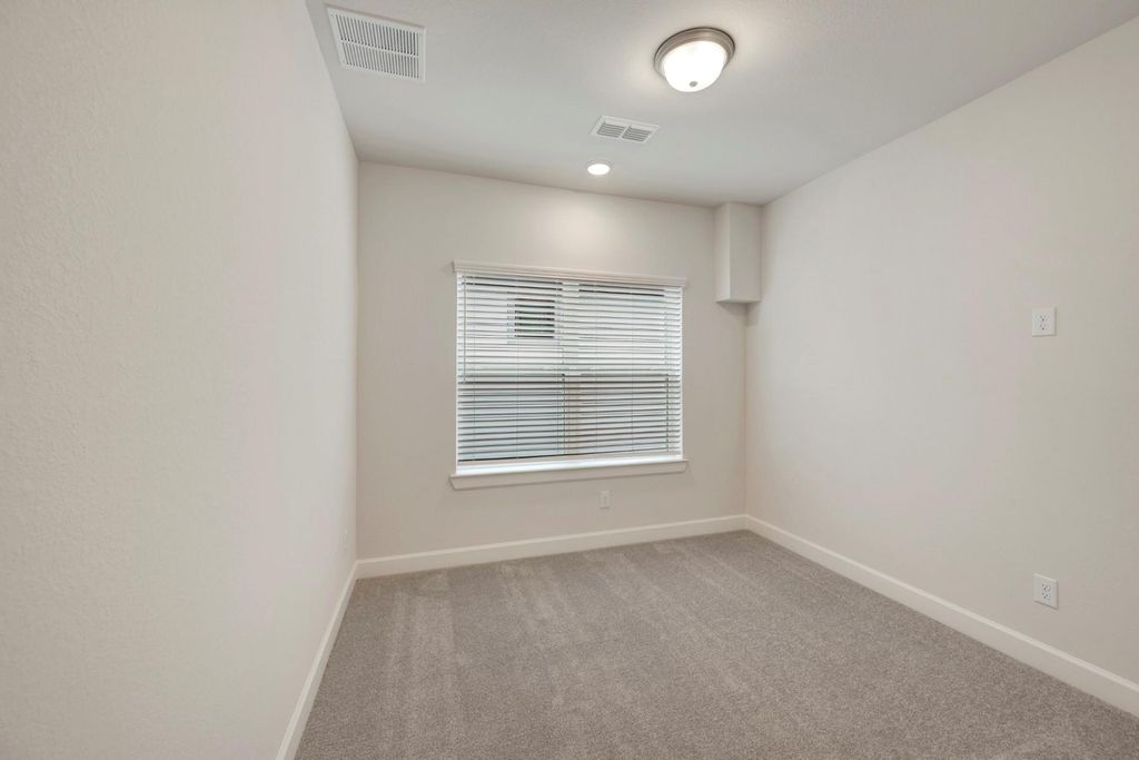 Image 35 of property listing at 3307 Full Bellied Lane, Richmond, TX 77406