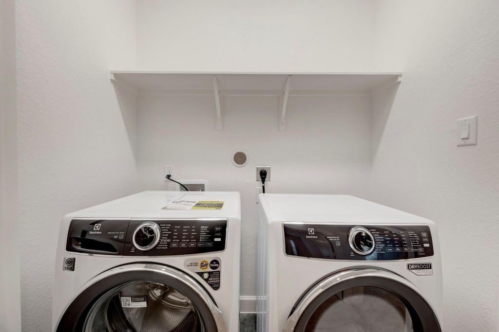 Image 37 of property listing at 3307 Full Bellied Lane, Richmond, TX 77406