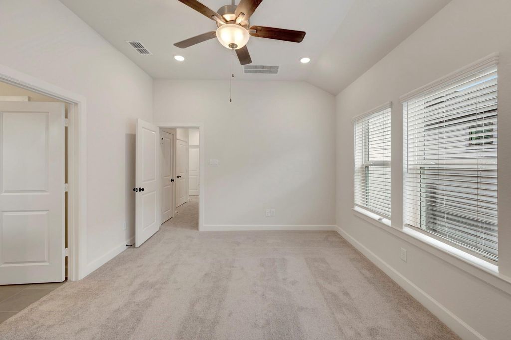 Image 39 of property listing at 3307 Full Bellied Lane, Richmond, TX 77406