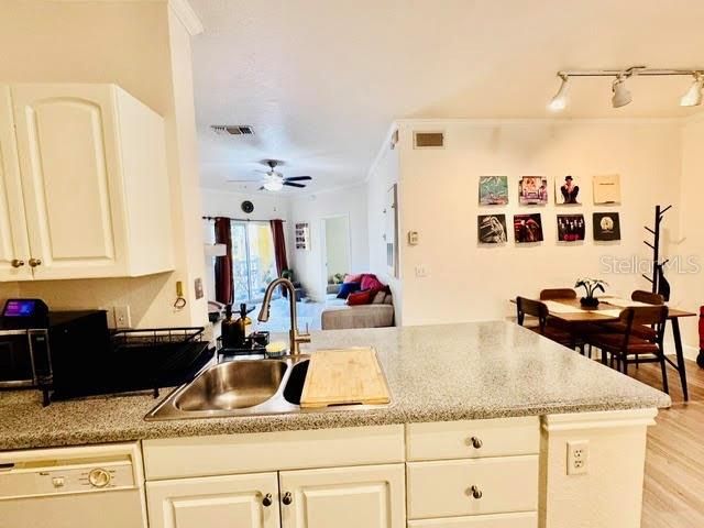 860 N ORANGE AVENUE 328, Orlando, FL 32801