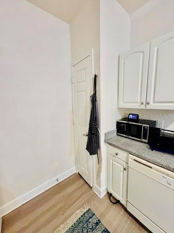 860 N ORANGE AVENUE 328, Orlando, FL 32801