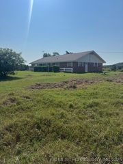 24243 Tiny Chapel Road, Madill, OK 73446