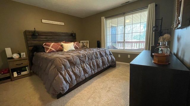 169 Hunters Lane NE 46, Rockford, MI 49341
