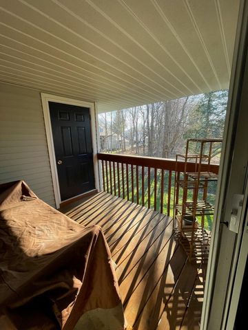 169 Hunters Lane NE 46, Rockford, MI 49341