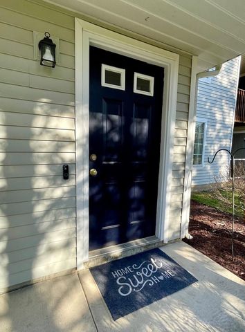 169 Hunters Lane NE 46, Rockford, MI 49341