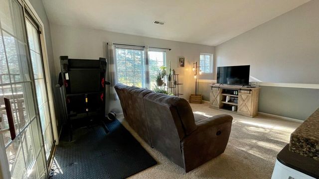 169 Hunters Lane NE 46, Rockford, MI 49341