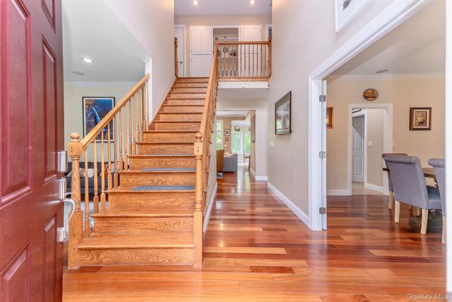 33 Cranberry Lane, Saugerties, NY 12477