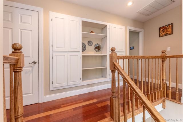 33 Cranberry Lane, Saugerties, NY 12477