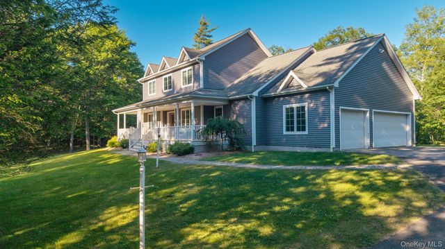 33 Cranberry Lane, Saugerties, NY 12477