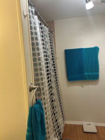 117 W 10th St, Robert Lee, TX 76945