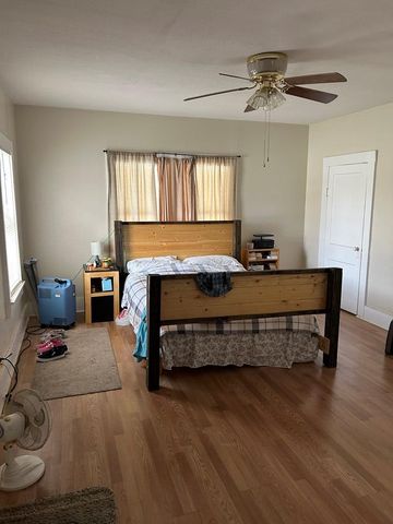 117 W 10th St, Robert Lee, TX 76945