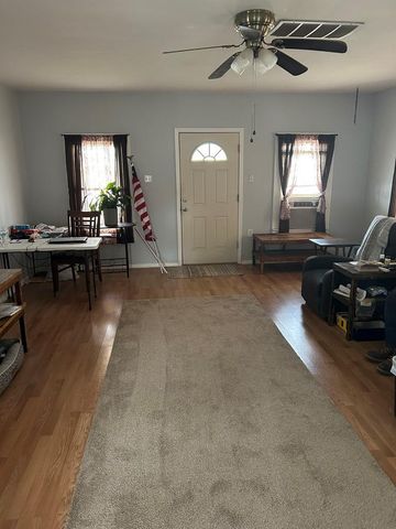 117 W 10th St, Robert Lee, TX 76945