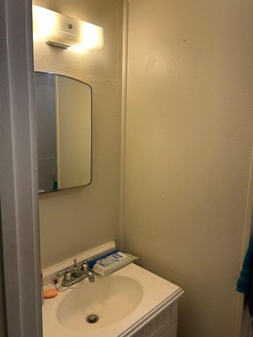 117 W 10th St, Robert Lee, TX 76945