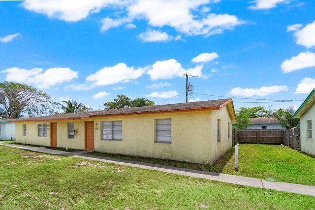 4764 Gulfstream Road, Lake Worth, FL 33460