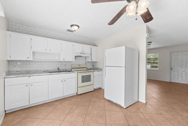 4764 Gulfstream Road, Lake Worth, FL 33460
