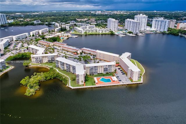 2999 Point East Drive C101, Aventura, FL 33160