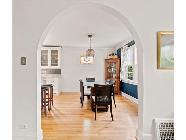 739 Bellaire St, Denver, CO 80220