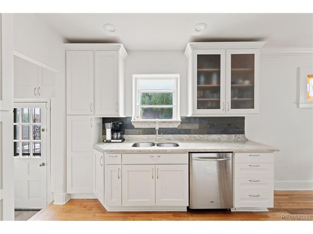 739 Bellaire St, Denver, CO 80220