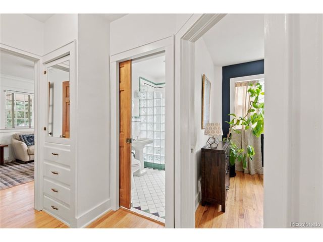 739 Bellaire St, Denver, CO 80220