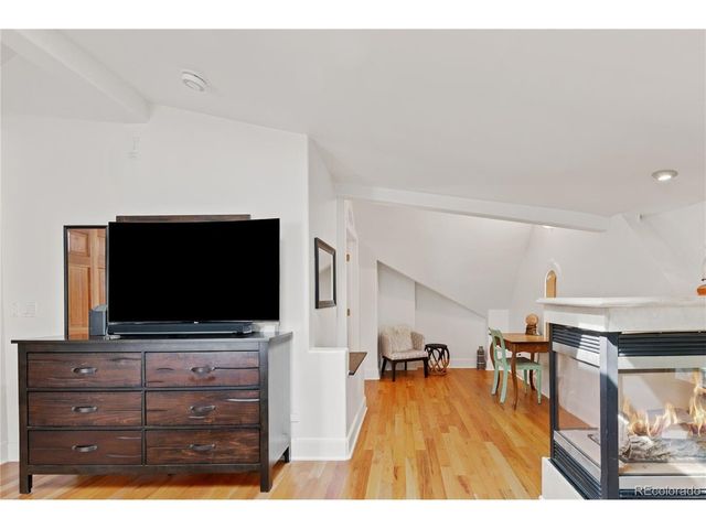 739 Bellaire St, Denver, CO 80220