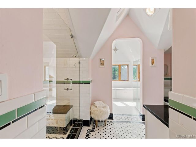 739 Bellaire St, Denver, CO 80220