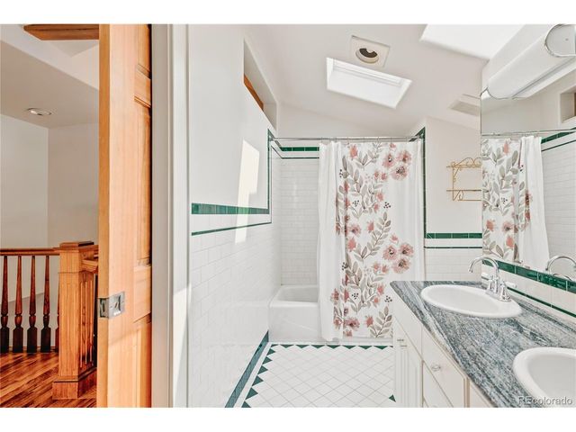 739 Bellaire St, Denver, CO 80220