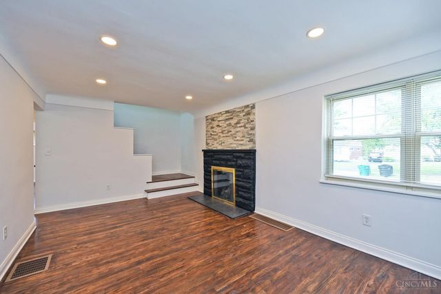 5025 Willnet Drive, Cincinnati, OH 45238