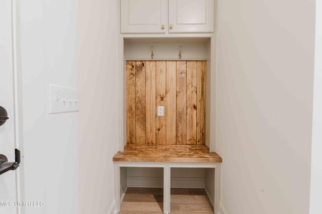 475 Stump Ridge Road, Brandon, MS 39047