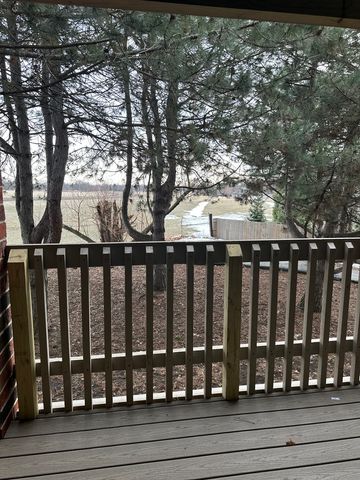 214 Glengarry Drive 201, Bloomingdale, IL 60108