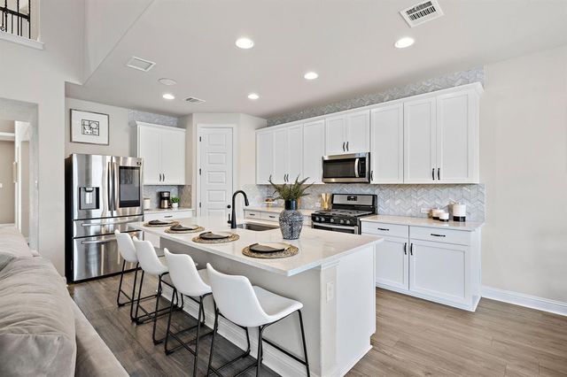 108 Ravello ST, Liberty Hill, TX 78642
