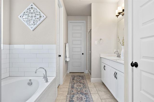 108 Ravello ST, Liberty Hill, TX 78642