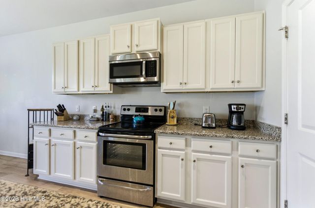 14 Frazer Lane, Hampstead, NC 28443