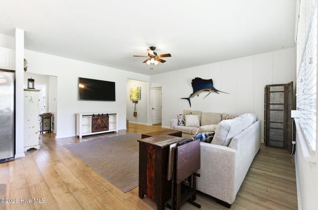 14 Frazer Lane, Hampstead, NC 28443