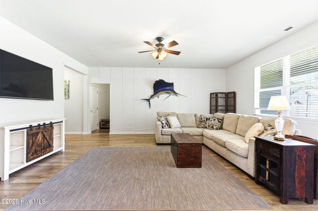 14 Frazer Lane, Hampstead, NC 28443