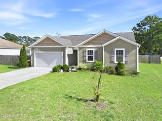 14 Frazer Lane, Hampstead, NC 28443