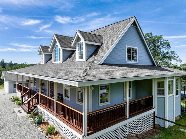 20090 John Born Rd, Penn Valley, CA 95946