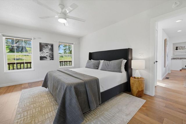 20090 John Born Rd, Penn Valley, CA 95946