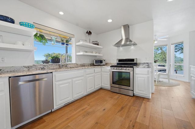 20090 John Born Rd, Penn Valley, CA 95946