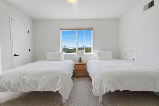 20090 John Born Rd, Penn Valley, CA 95946