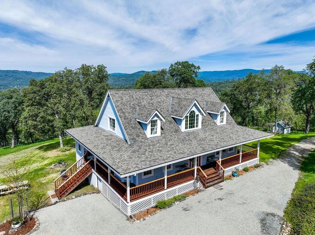 20090 John Born Rd, Penn Valley, CA 95946