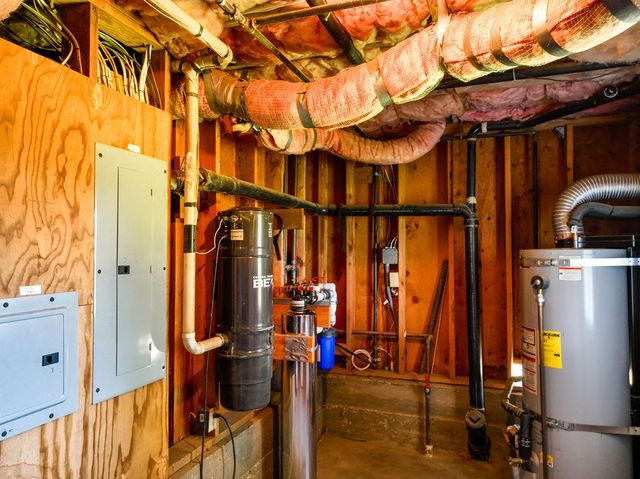 20090 John Born Rd, Penn Valley, CA 95946