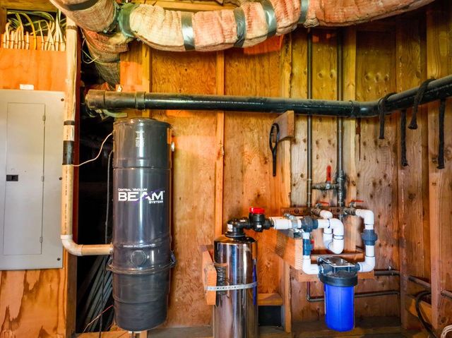 20090 John Born Rd, Penn Valley, CA 95946