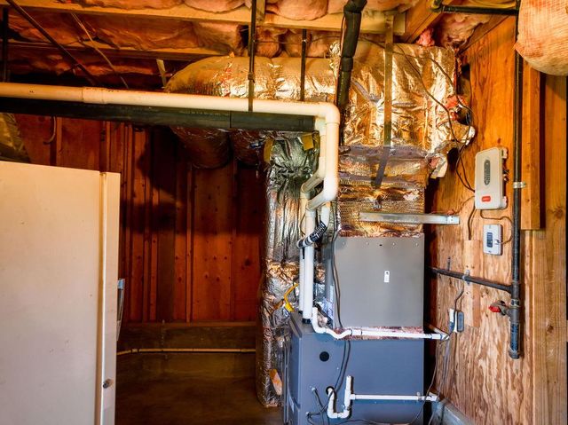 20090 John Born Rd, Penn Valley, CA 95946