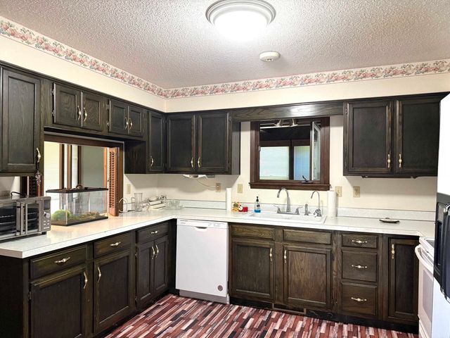 1720 Kaczmarek Drive, Essexville, MI 48732