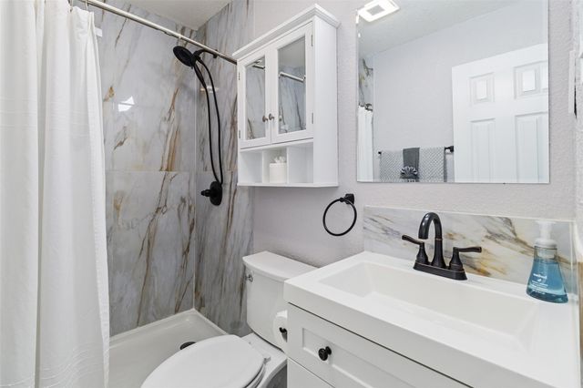 1422 Market Street, Galveston, TX 77550