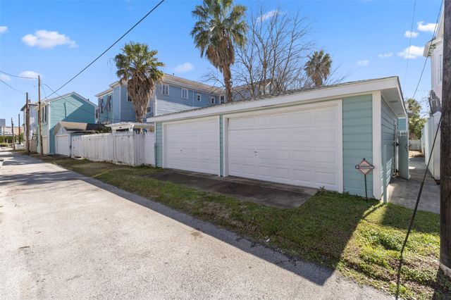 1422 Market Street, Galveston, TX 77550